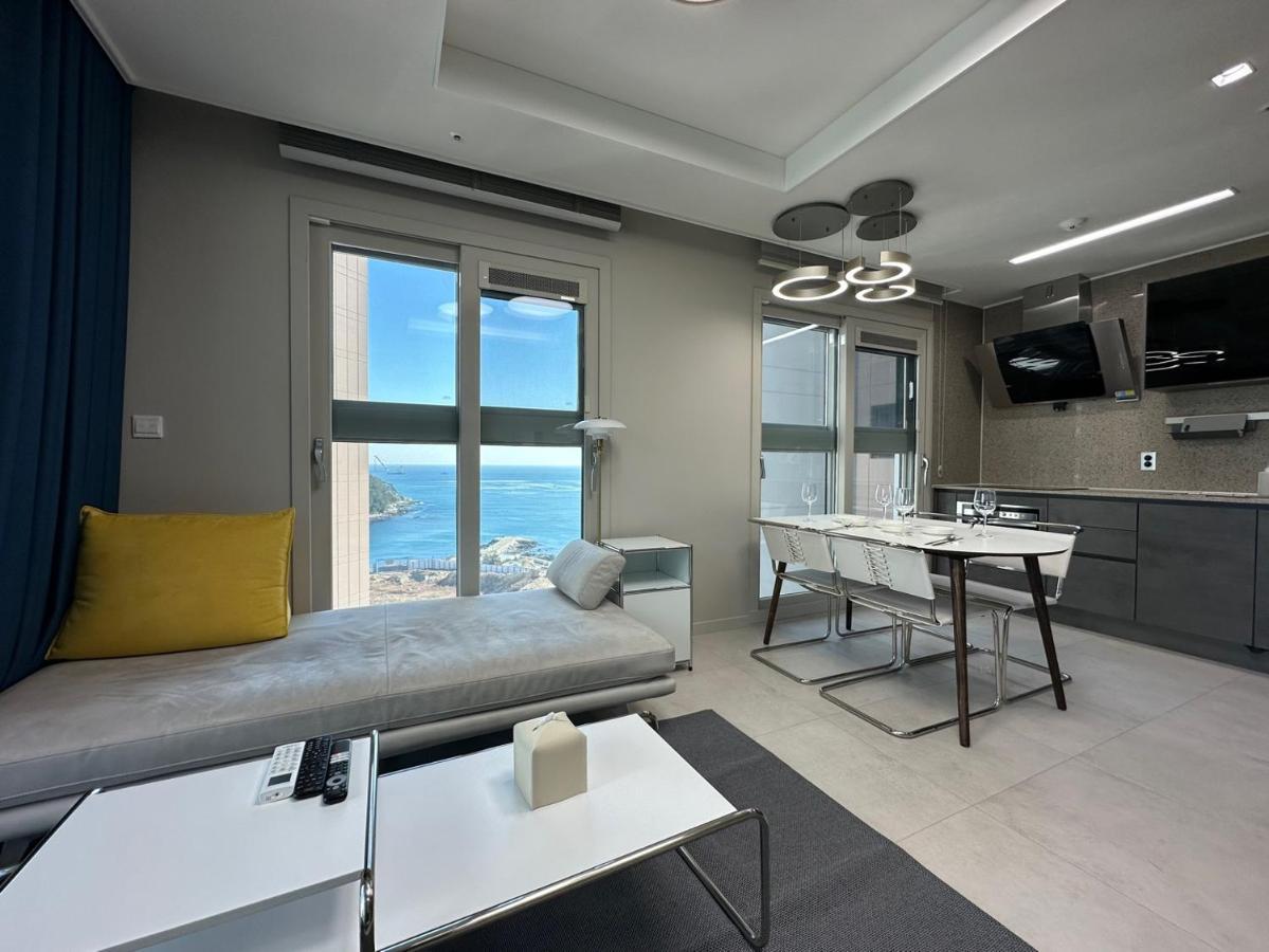 Y Collection By Uh Flat Osiria Apart otel Busan Dış mekan fotoğraf