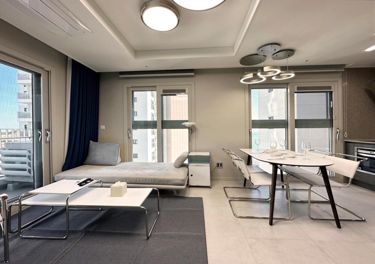 Y Collection By Uh Flat Osiria Apart otel Busan Dış mekan fotoğraf