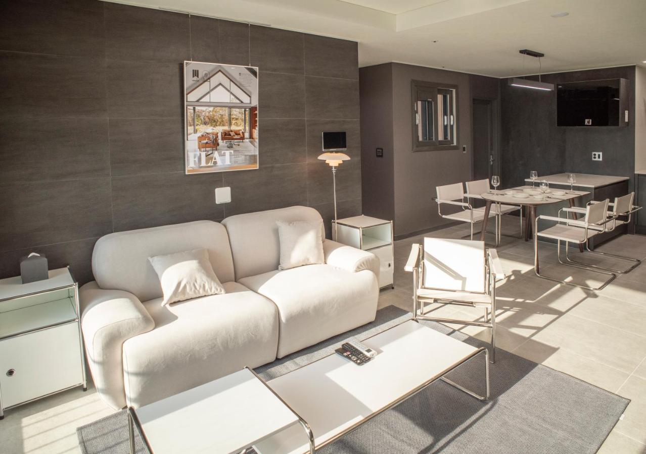 Y Collection By Uh Flat Osiria Apart otel Busan Dış mekan fotoğraf