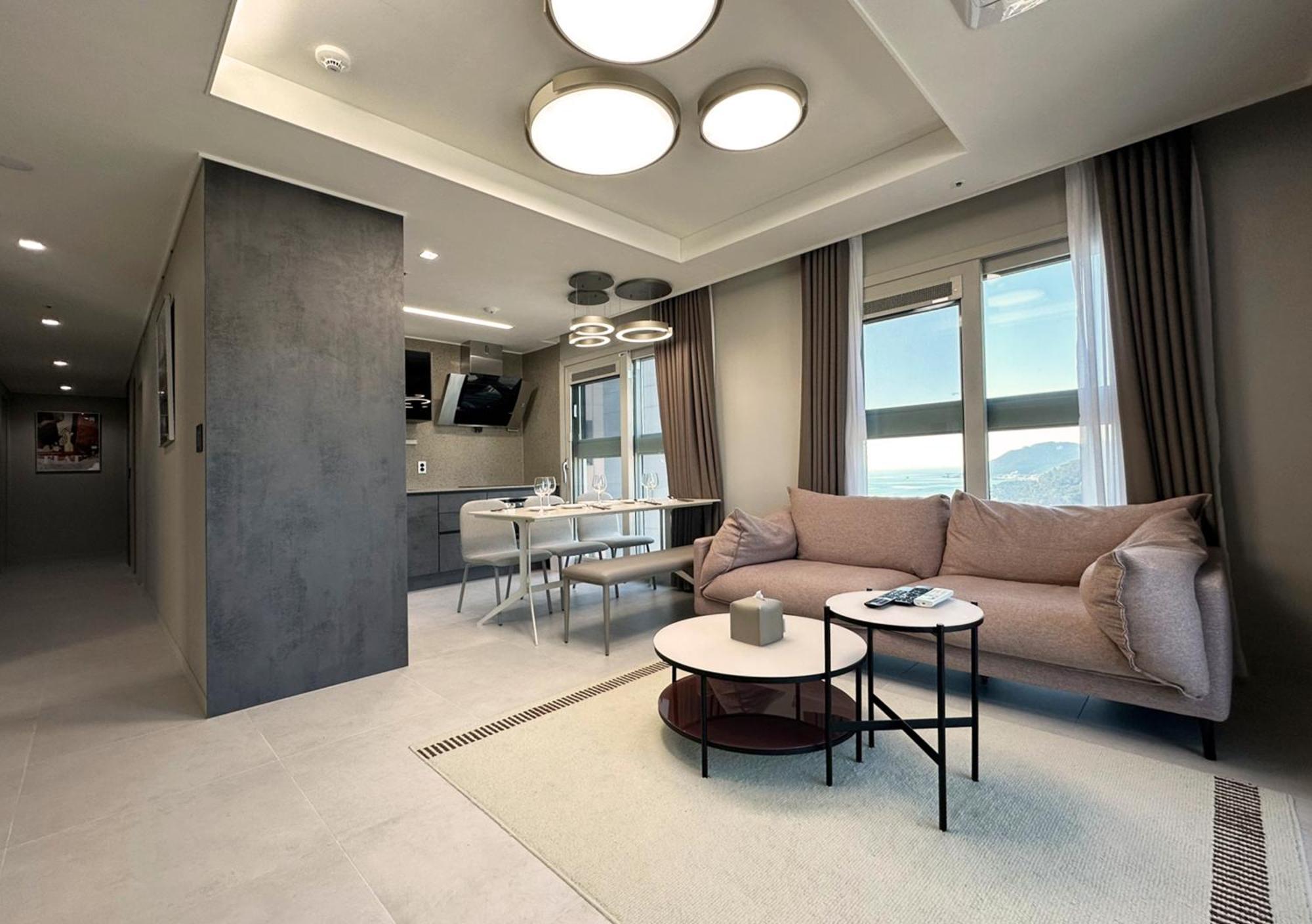 Y Collection By Uh Flat Osiria Apart otel Busan Dış mekan fotoğraf